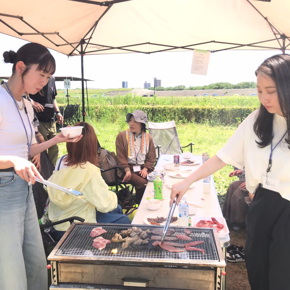 ひとりひとりが主役となり、<br />
部門を越えてつながる職場。